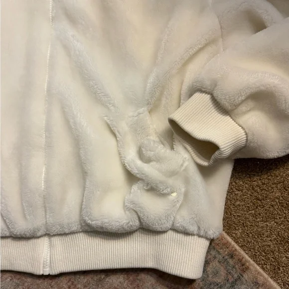 Women’s Ugg Jacket - Picture 5 of 8